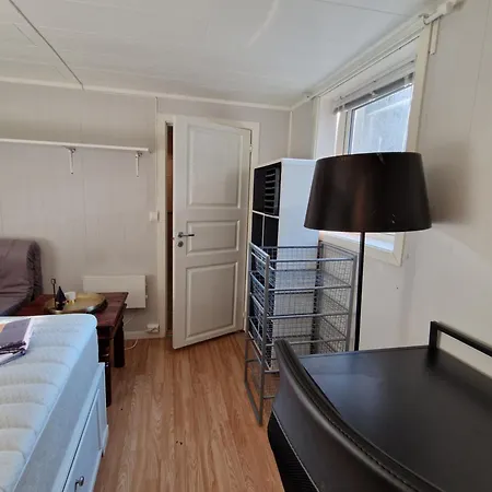 Cozy Basement In Shared & Affordable *