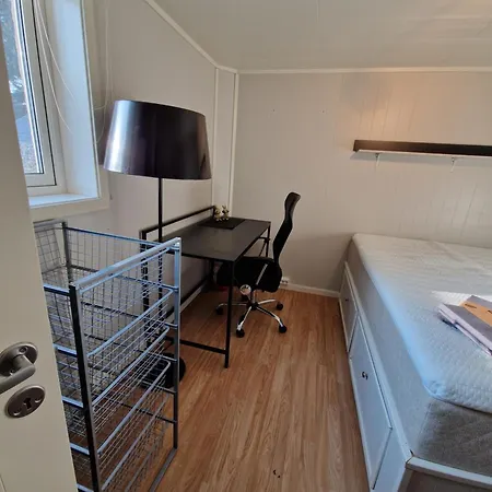 Apartamento Cozy Basement In Shared & Affordable Leknes
